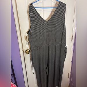 Wide leg capri romper